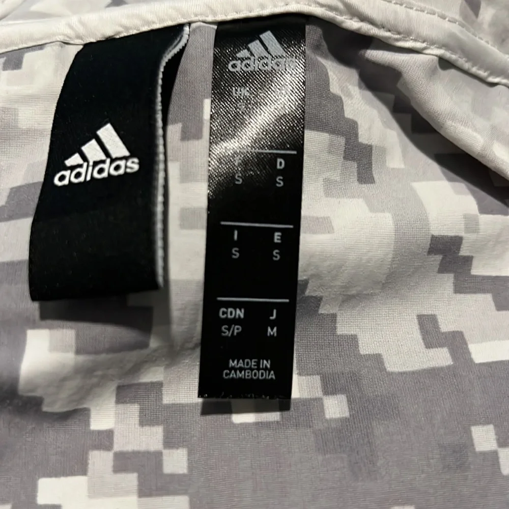 Mens Adidas size small wind breaker light jacket - Picture 5 of 9